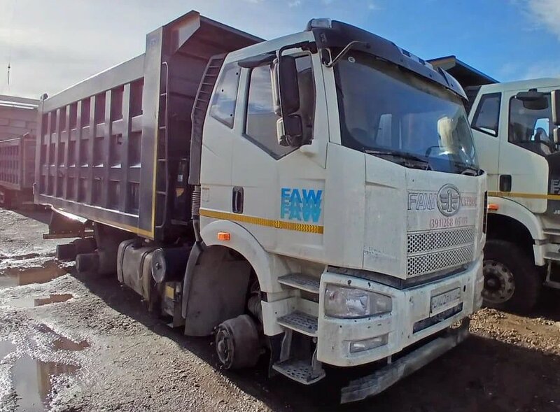 FAW J6 6x4 Самосвал — фото 3