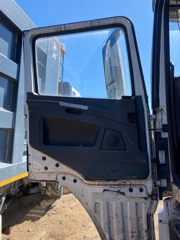 Shacman (Shaanxi) SX 8x4 Самосвал — фото 6