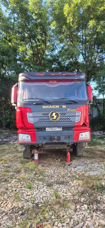 Shacman (Shaanxi) SX 6x4 Самосвал — фото 1
