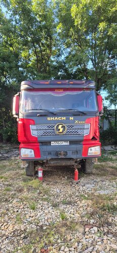 Shacman (Shaanxi) SX 6x4 Самосвал
