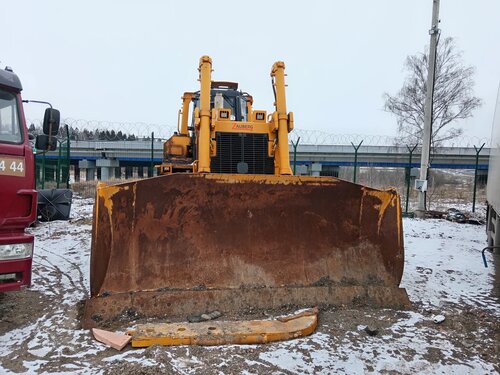 Zauberg B8 Бульдозер