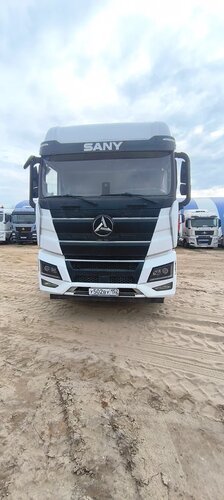 SANY D 4x2 Седельный тягач