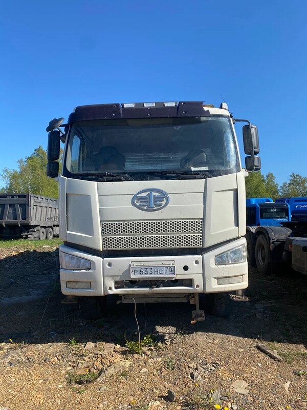 FAW J6 8x4 Самосвал — фото 1