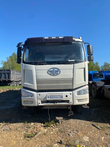 FAW J6 8x4 Самосвал