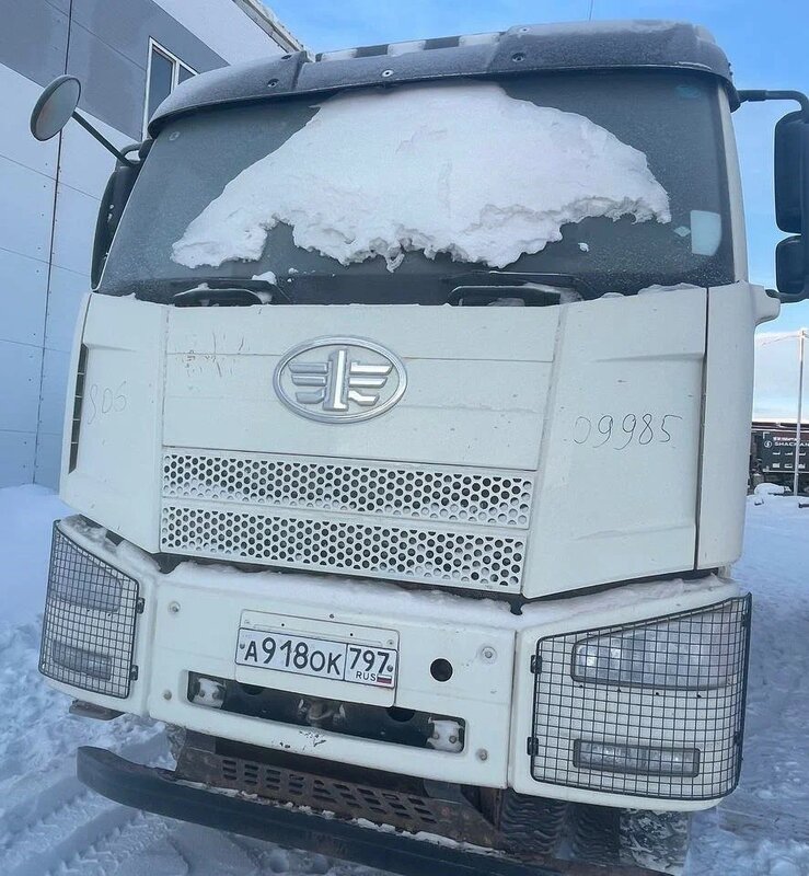 FAW CA 3310 8x4 Самосвал — фото 1