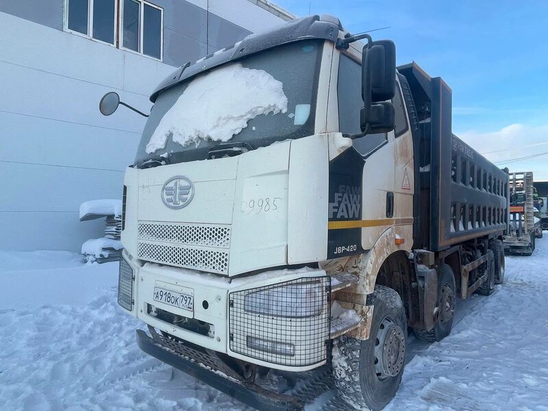 FAW CA 3310 8x4 Самосвал — фото 3