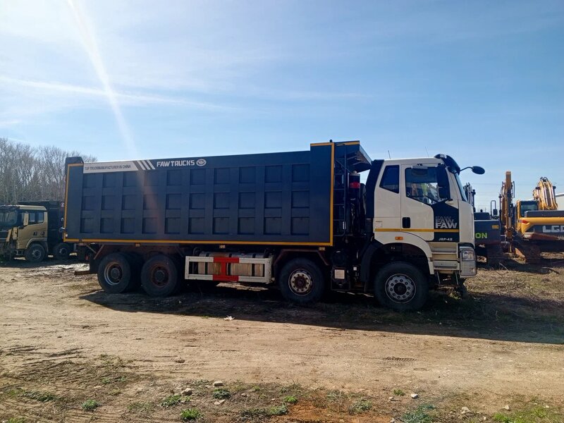 FAW CA 3310 8x4 Самосвал — фото 4