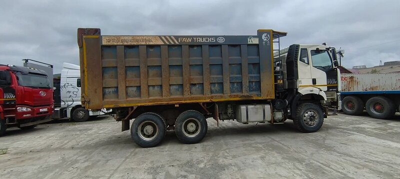 FAW J6 6x4 Самосвал — фото 4