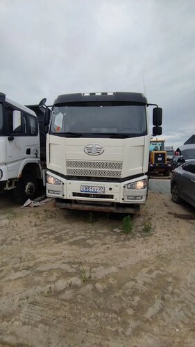 FAW J6 6x6 Самосвал