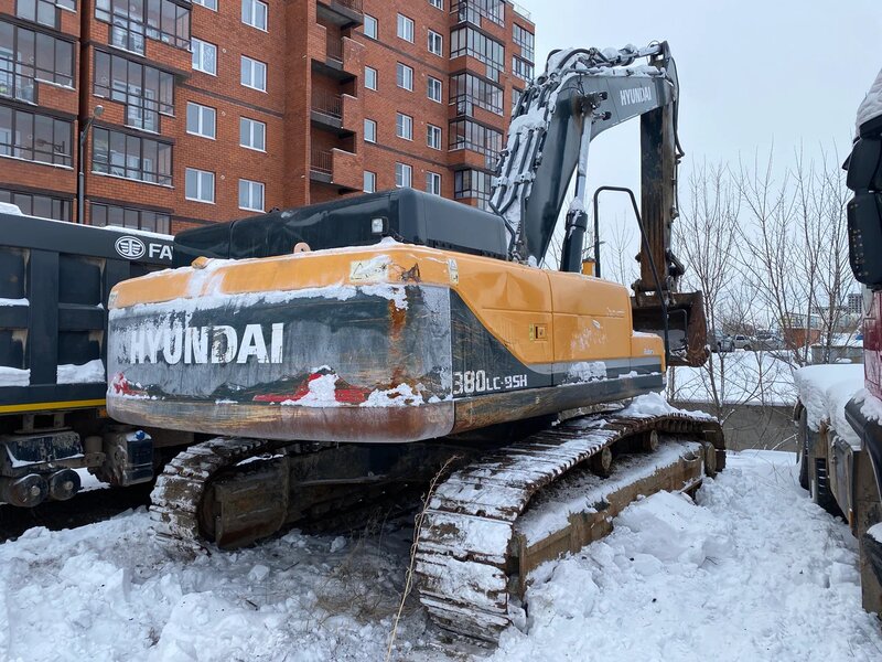 Hyundai R380 Экскаватор — фото 4