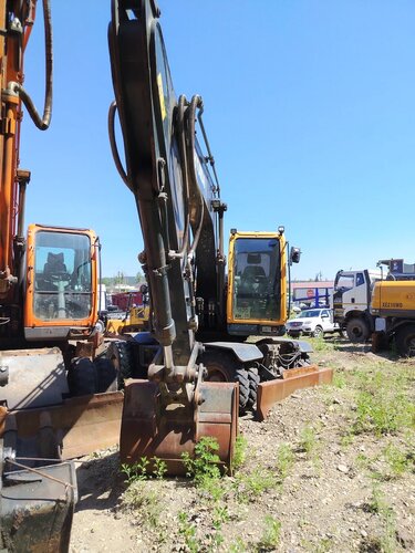 Hyundai R180 Экскаватор колесный