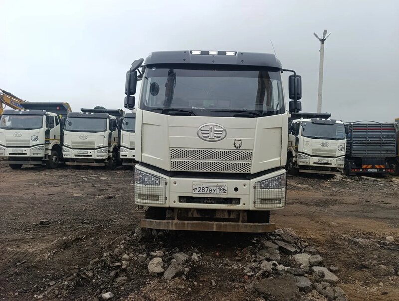 FAW CA 3310 8x4 Самосвал — фото 1