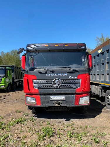 Shacman (Shaanxi) SX 8x4 Самосвал