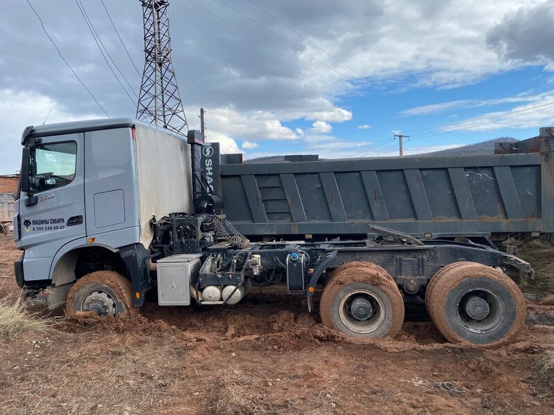 BEIBEN ND 6x6 Седельный тягач — фото 6