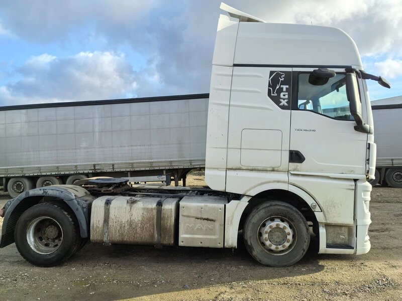 MAN TGX 4x2 Седельный тягач — фото 3
