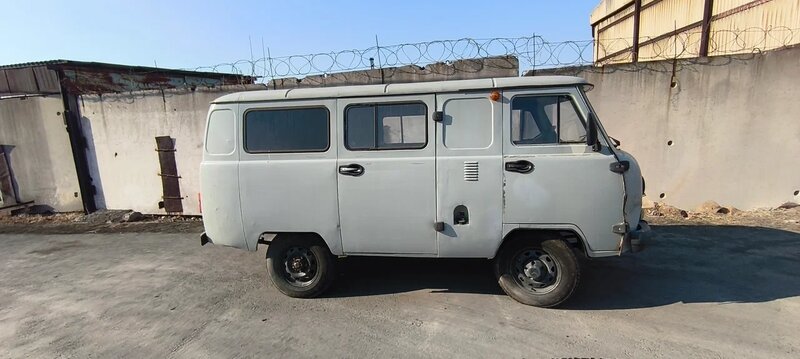UAZ 3909 Грузопассажирский — фото 4