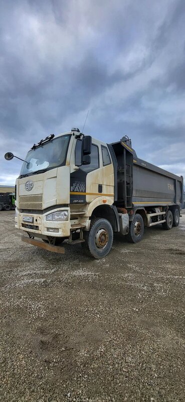 Автомастер 6589 на шасси FAW CA 3310 8x4 Самосвал — фото 3