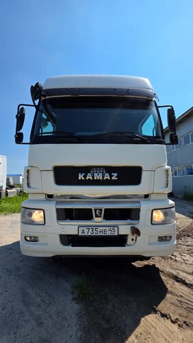 КамАЗ 5490 4x2 Седельный тягач