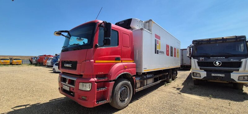 Центртранстехмаш АФ-4741 на шасси КамАЗ 65208 6x2 Изотермический/рефрижератор с гидробортом — фото 3