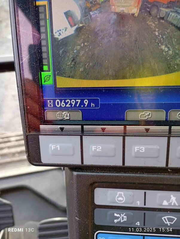 KOMATSU PC 210 Экскаватор — фото 3