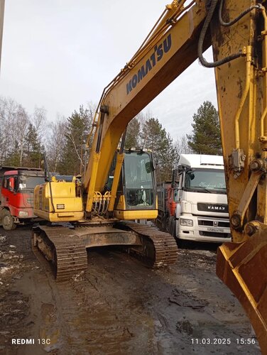 KOMATSU PC 210 Экскаватор