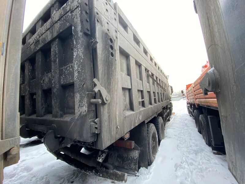 Shacman (Shaanxi) SX 8x4 Самосвал — фото 3
