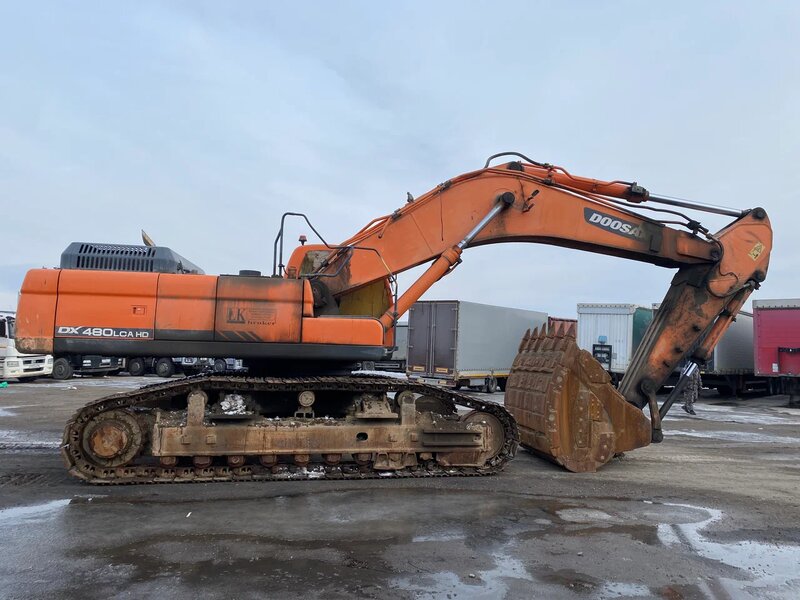Doosan DX480 Экскаватор — фото 3