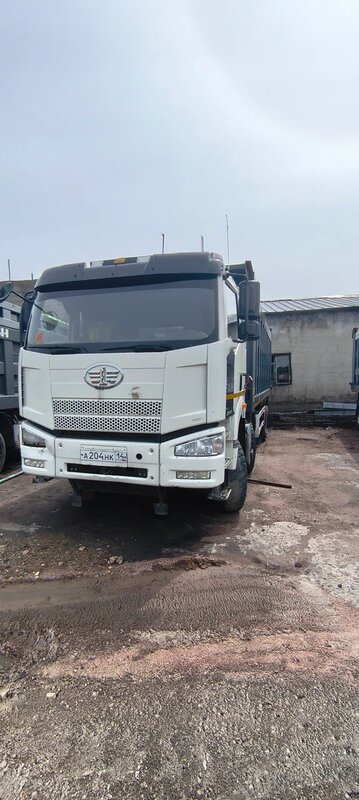FAW J6 8x4 Самосвал — фото 2