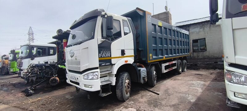 FAW J6 8x4 Самосвал — фото 4