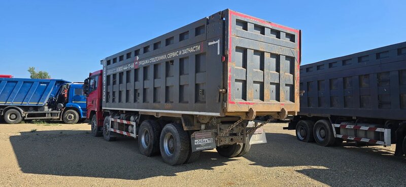 Shacman (Shaanxi) SX 8x4 Самосвал — фото 6