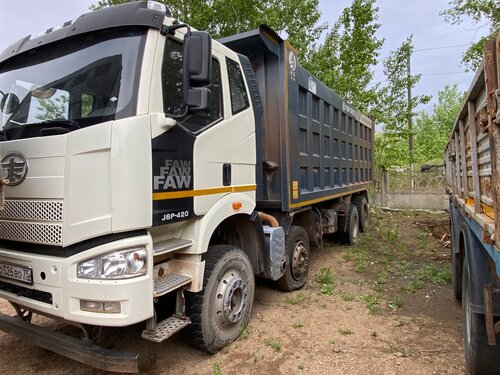 FAW J6 8x4 Самосвал