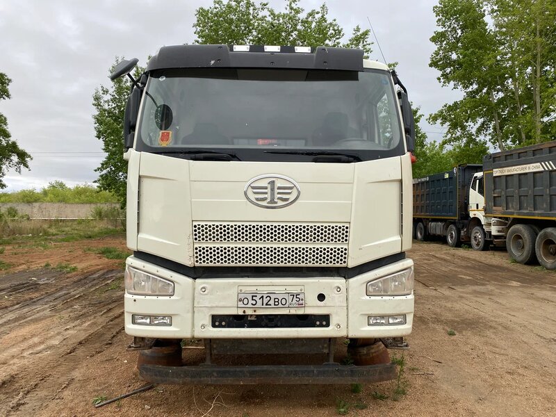 FAW J6 8x4 Самосвал — фото 1