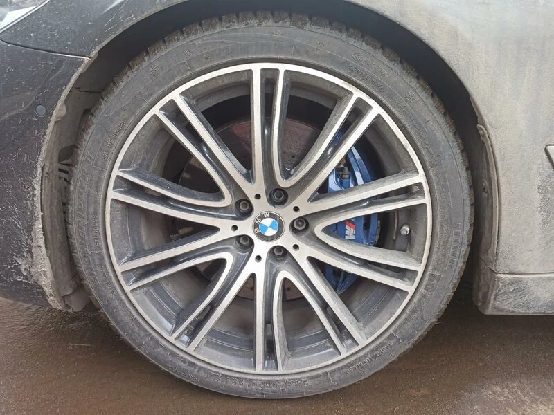 BMW 5-SERIES — фото 10