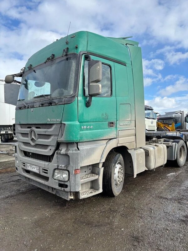 Mercedes-Benz ACTROS 4x2 Седельный тягач — фото 2