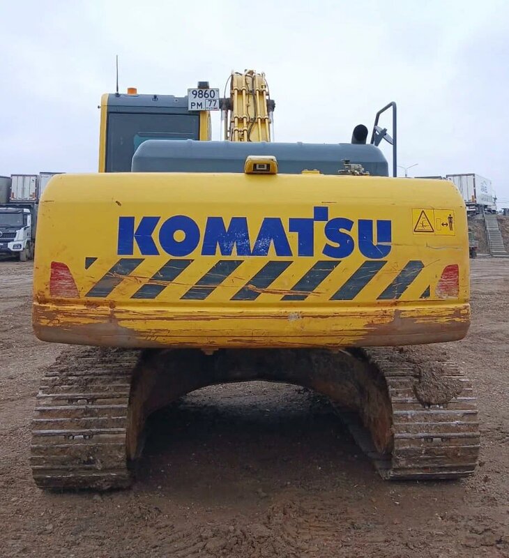 KOMATSU PC 220 Экскаватор — фото 3