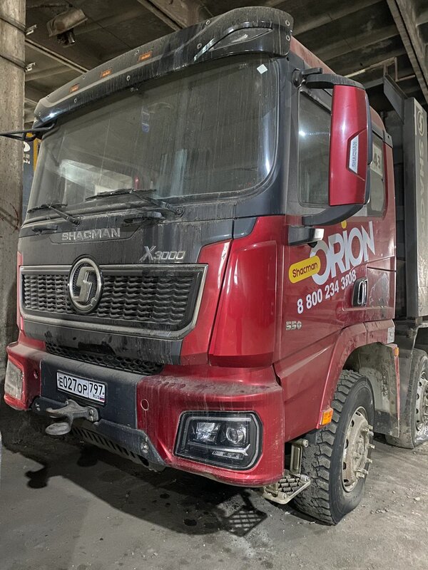 Shacman (Shaanxi) SX 8x4 Самосвал — фото 1
