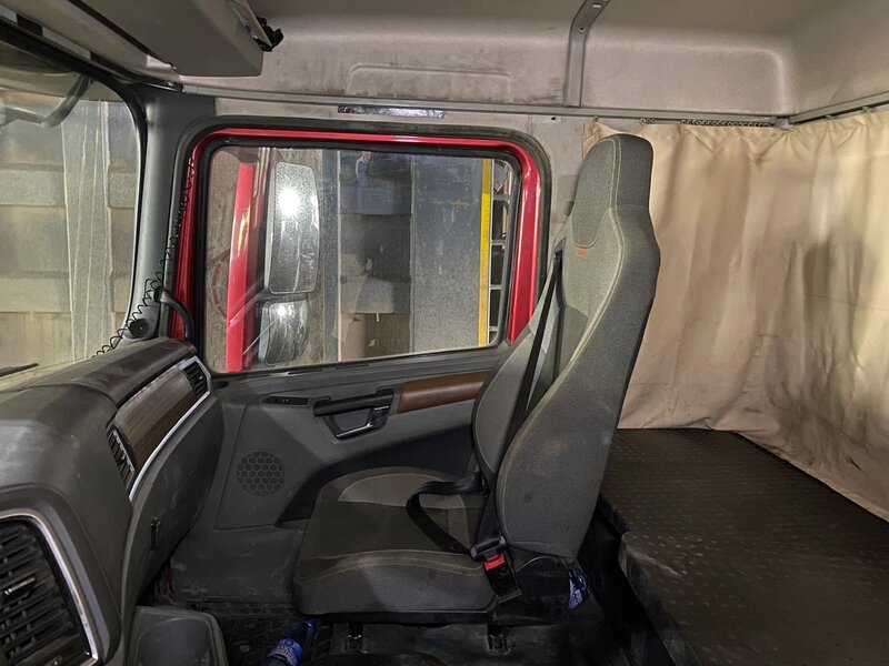 Shacman (Shaanxi) SX 8x4 Самосвал — фото 2