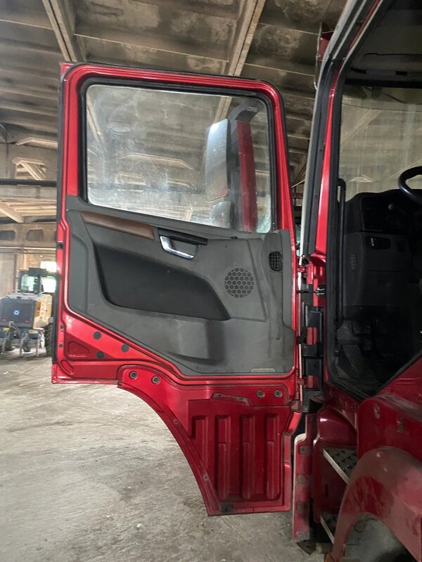Shacman (Shaanxi) SX 8x4 Самосвал — фото 9