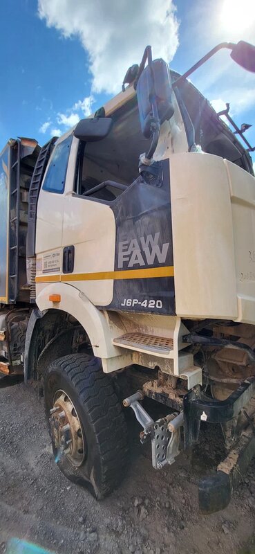 FAW J6 6x6 Самосвал — фото 2