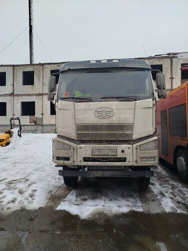 FAW J6 6x6 Самосвал