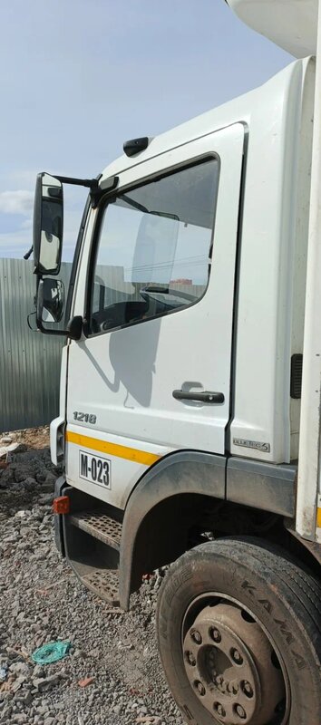 Mercedes-Benz ATEGO 4x2 Изотермический/рефрижератор с гидробортом — фото 4