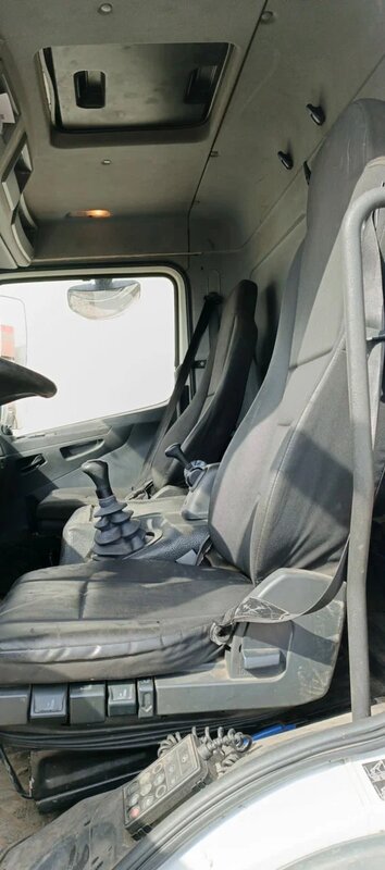 Mercedes-Benz ATEGO 4x2 Изотермический/рефрижератор с гидробортом — фото 12