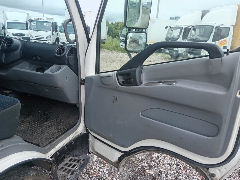 Центртранстехмаш АФ-4771 на шасси HINO 300 4x2 изотермический/рефрижератор с гидробортом (кат. C) — фото 11