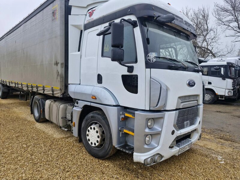 Ford Cargo 4x2 Седельный тягач — фото 2