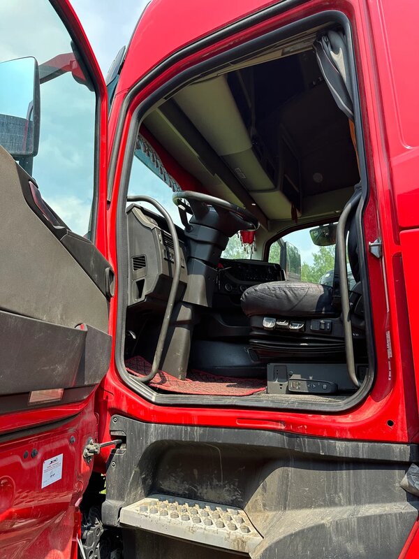Volvo FH 6x2 Седельный тягач — фото 7
