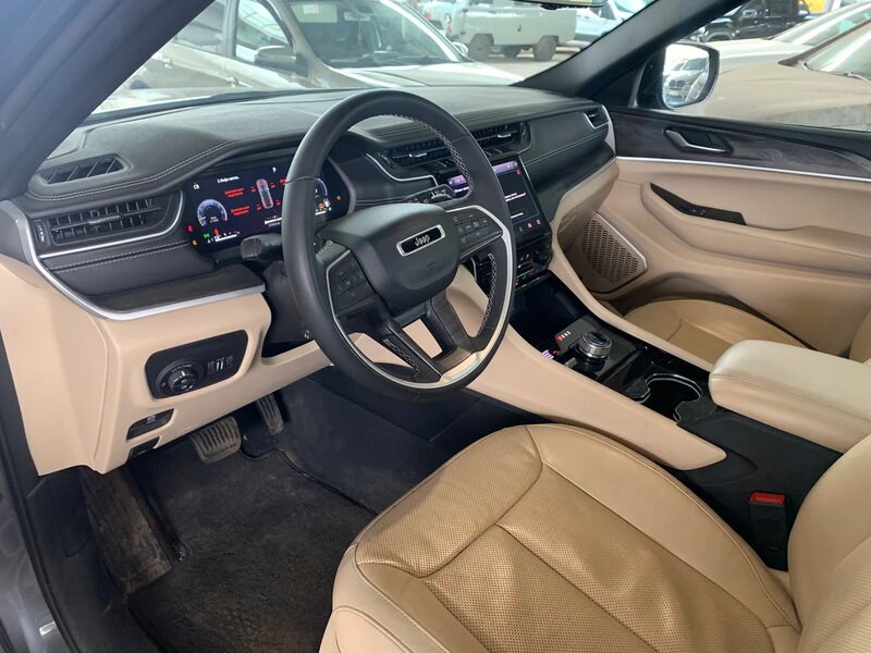 Jeep GRAND CHEROKEE — фото 9