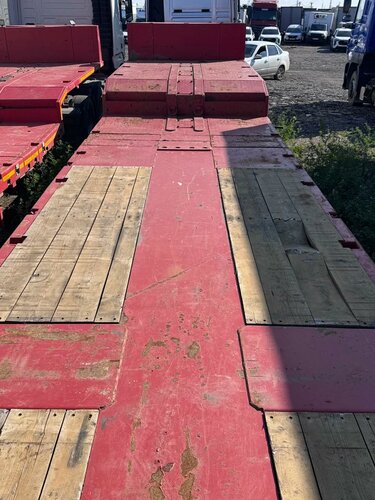 ДЕЛО Техники 9833 Полуприцеп тяжеловоз 3 оси