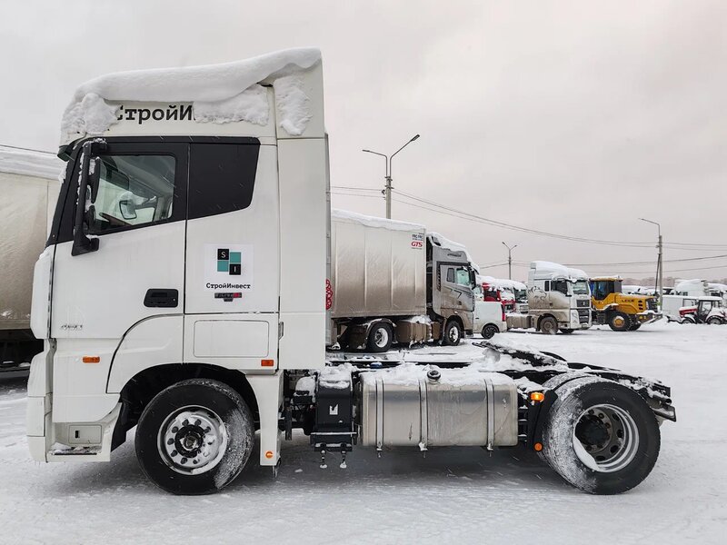 Foton AUMAN 4x2 Седельный тягач — фото 9