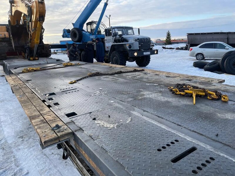 ТРАНСПРИЦЕП 98820 Полуприцеп тяжеловоз 3 оси — фото 5