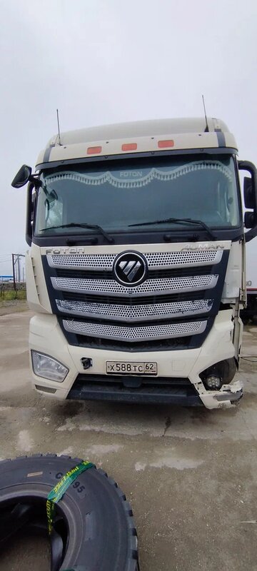 Foton AUMAN 4x2 Седельный тягач — фото 1